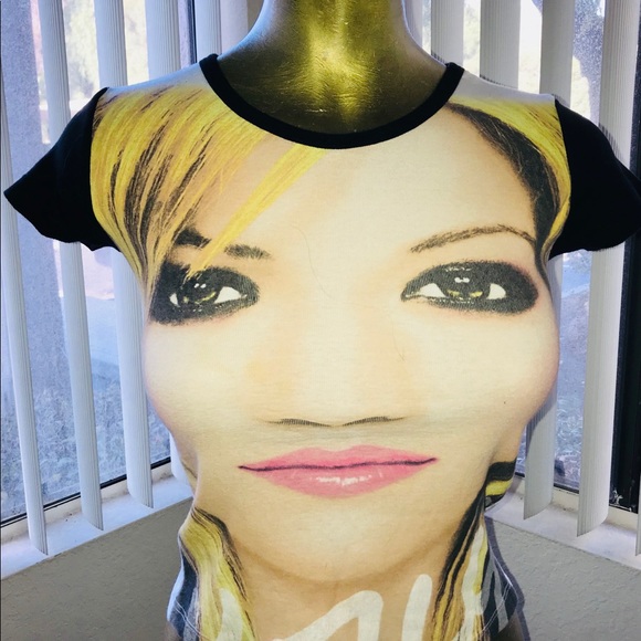 SALE! Unique KELLY CLARKSON Photo Face Print TOP S Y2K - Picture 1 of 5